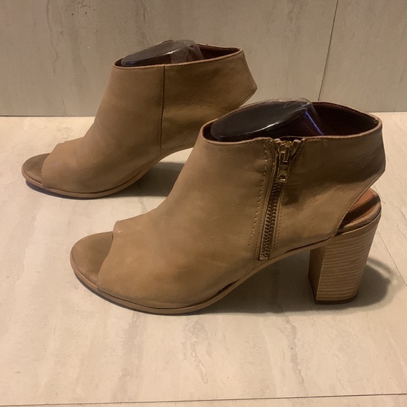 Betty Barclay Women's Tan Open Toe Heeled Ankle Boots Size 9 - Picture 4 of 12